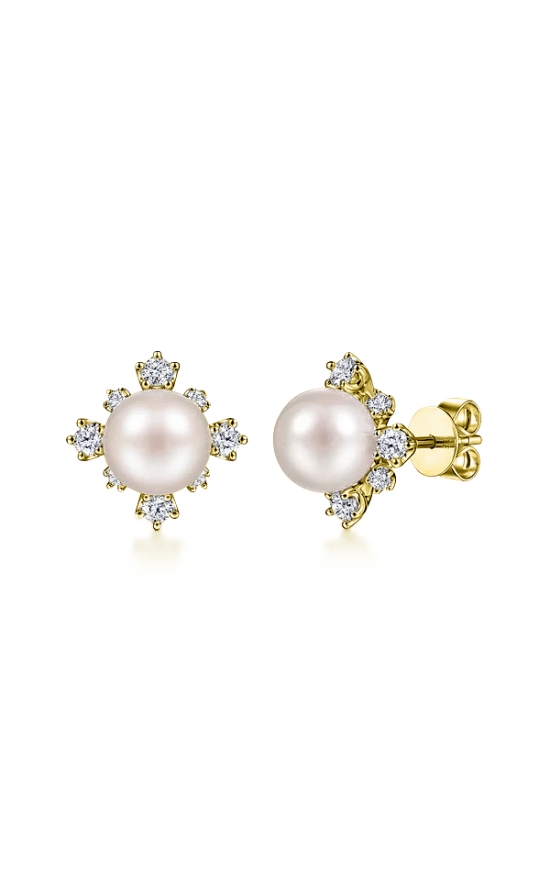 Diamond and Pearl Stud Earrings